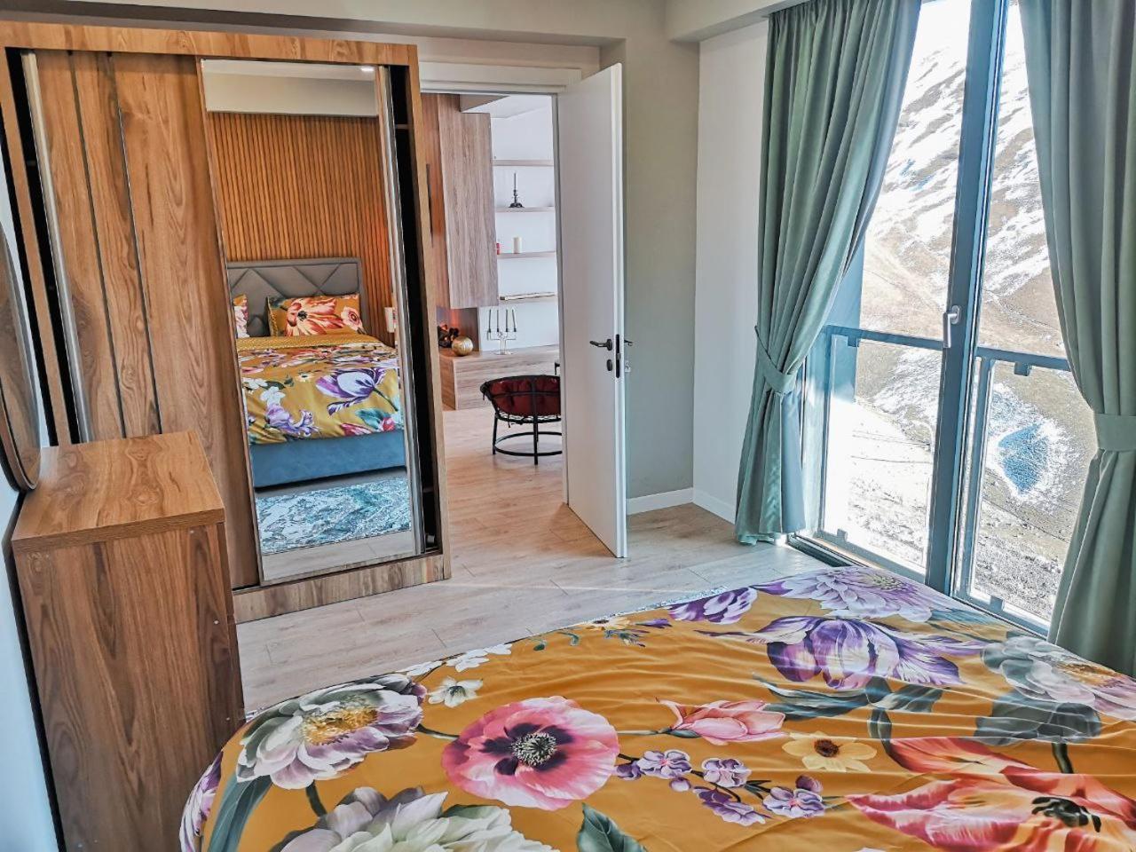 Gudauri Travel Chalets In New Gudauri Room photo